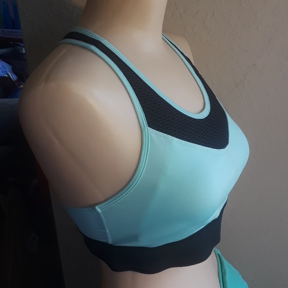 New Balance sports bra - Picture 3 of 6